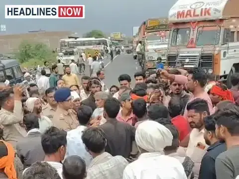 युवक की मौत के बाद परिजन का हाईवे पर चक्काजाम : शिवपुरी में वाहन चालक की पहचान और केस में नाम जोड़ने की मांग की